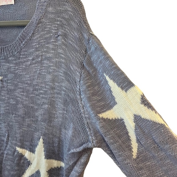 Pink Lily Blue White Star Sweater Distressed Summer Cover Up Size Medium - Picture 8 of 9
